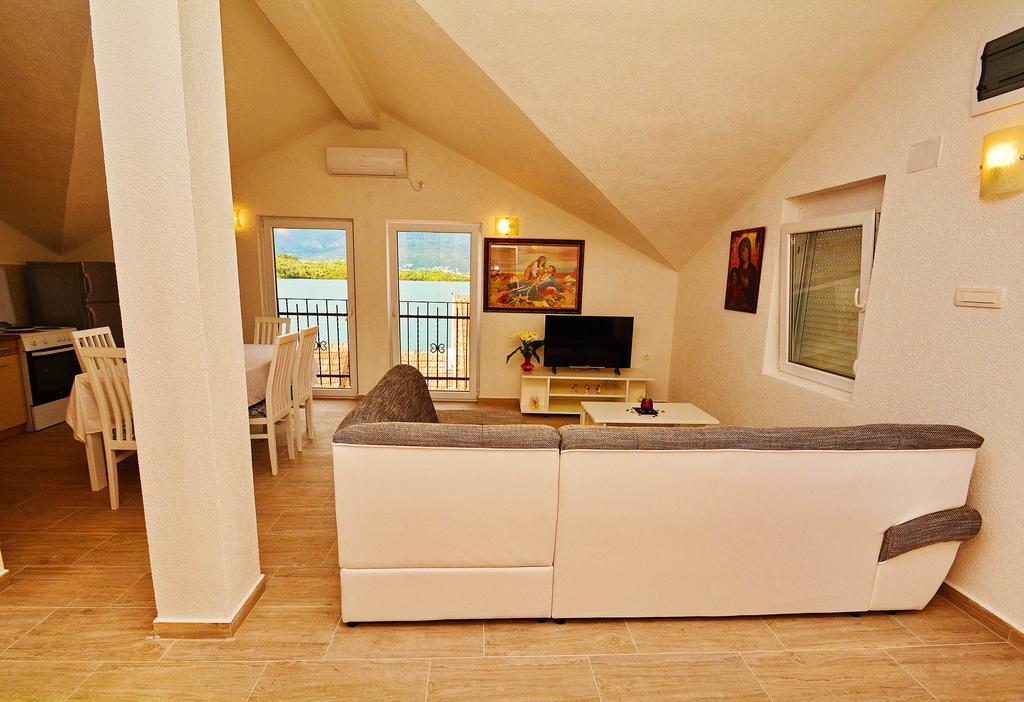 Apartments Bella Di Boka ティヴァト エクステリア 写真