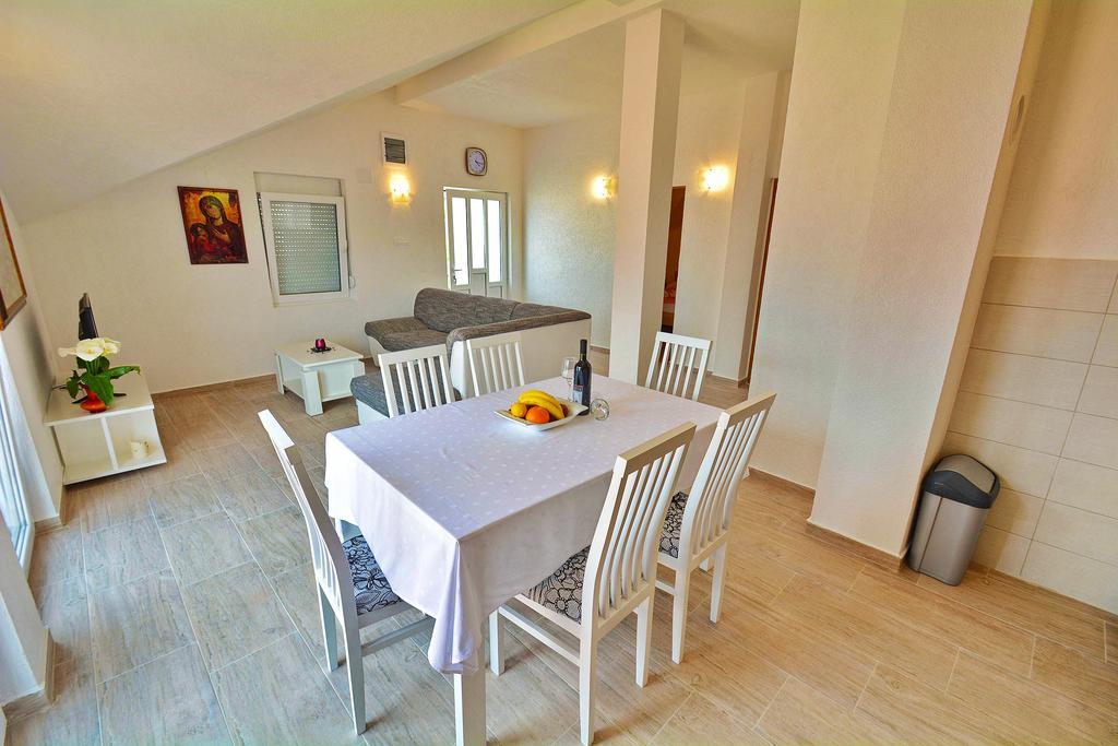 Apartments Bella Di Boka ティヴァト エクステリア 写真