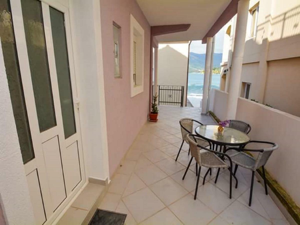 Apartments Bella Di Boka ティヴァト エクステリア 写真